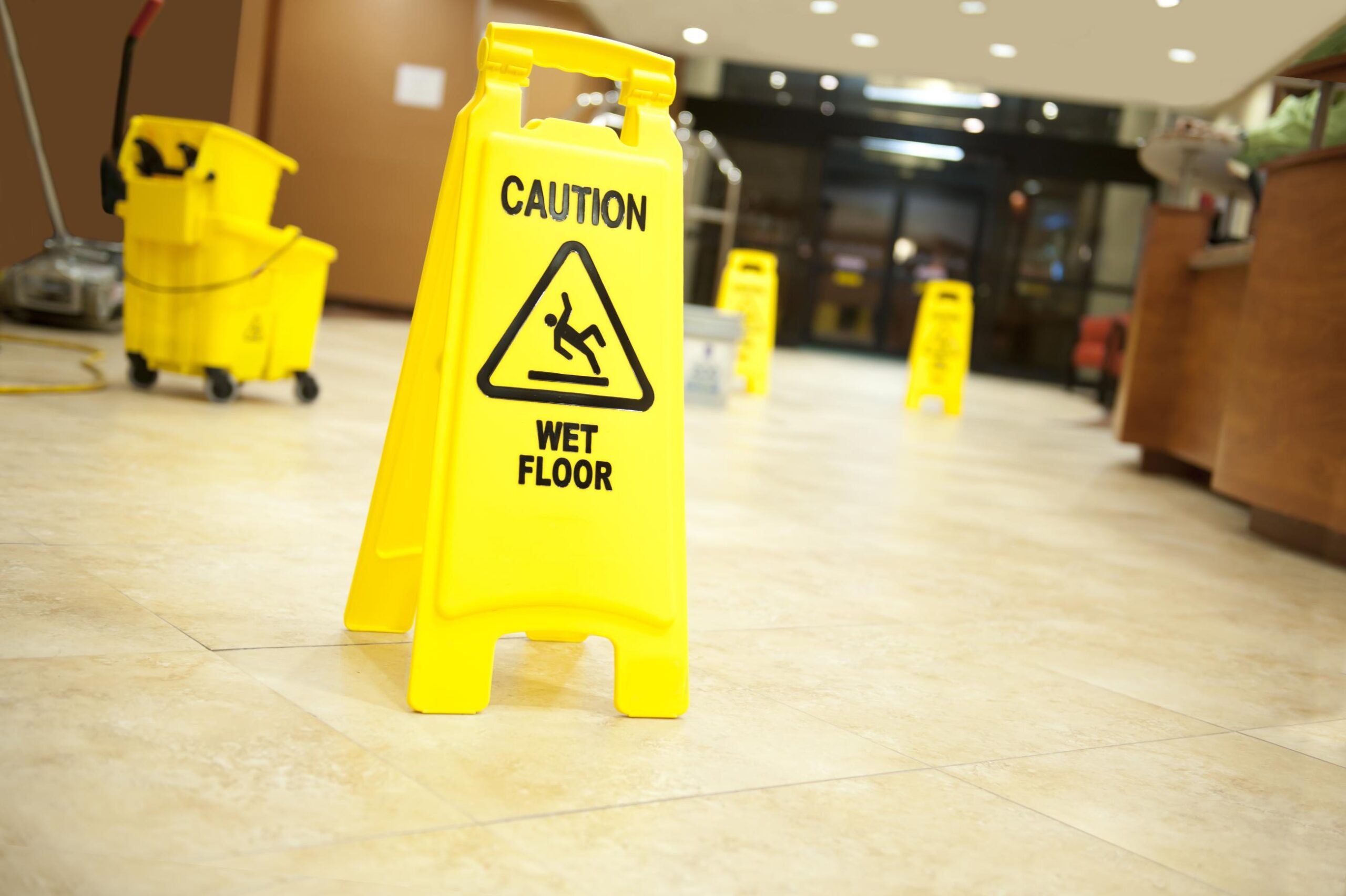 Shared Lobbies, Elevators, and Restrooms: A Cleaning Guide for Multi-Tenant Buildings